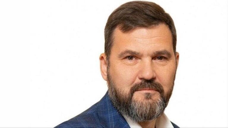 Scandal Rocks Novokuznetsk: Maternity Hospital Chief Arrested, Faces 7 Years