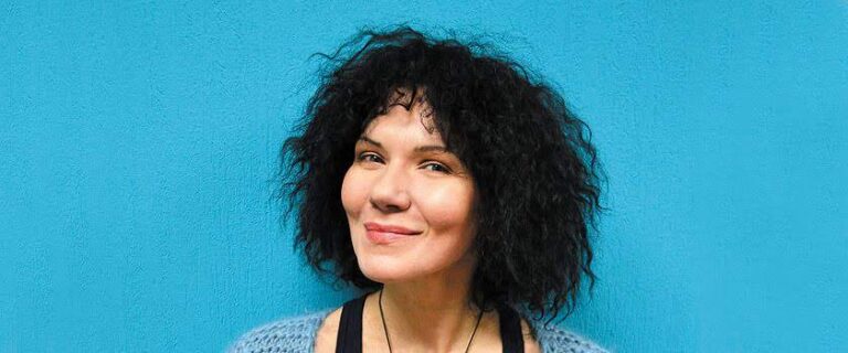 Artist Nika Sandros: Embracing Patience and Wholeness in Life and Art