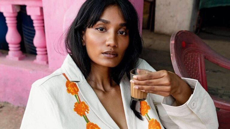 A soothing herbal tea could help battle your seasonal sniffles and sore throat