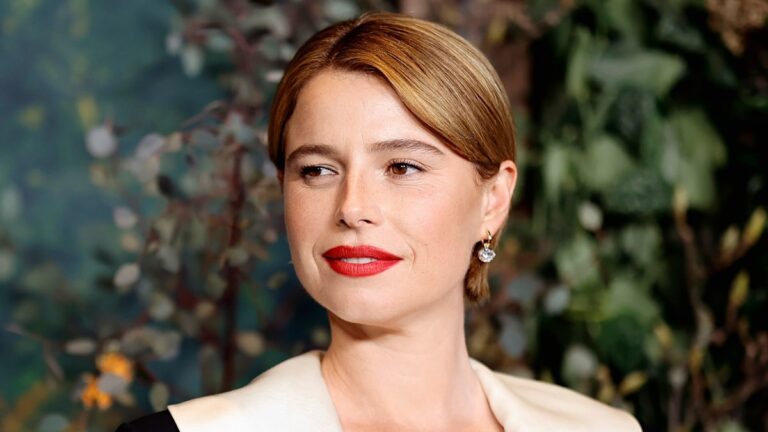 Jessie Buckley makes extremely rare comment about under-the-radar husband