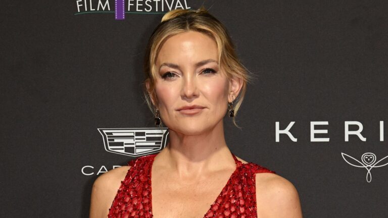 Kate Hudson Dazzles in a Stunning Red Naked Dress