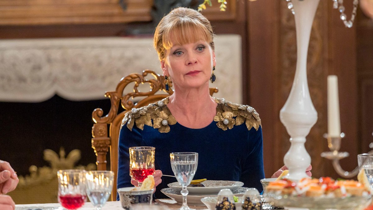 973b44e645c7 samantha bond a royal winter