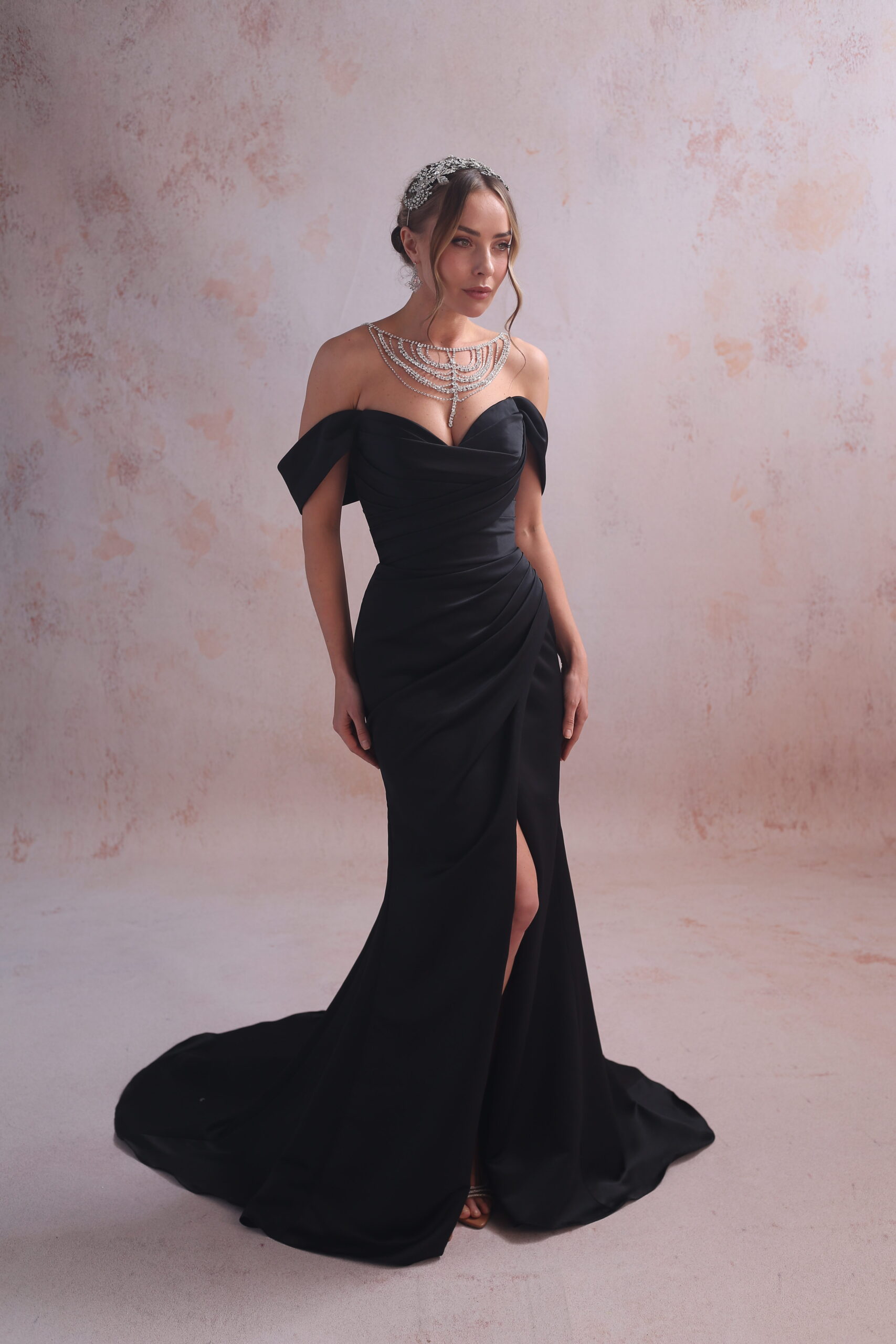 April Banbury Bridal Arielle gown scaled 1