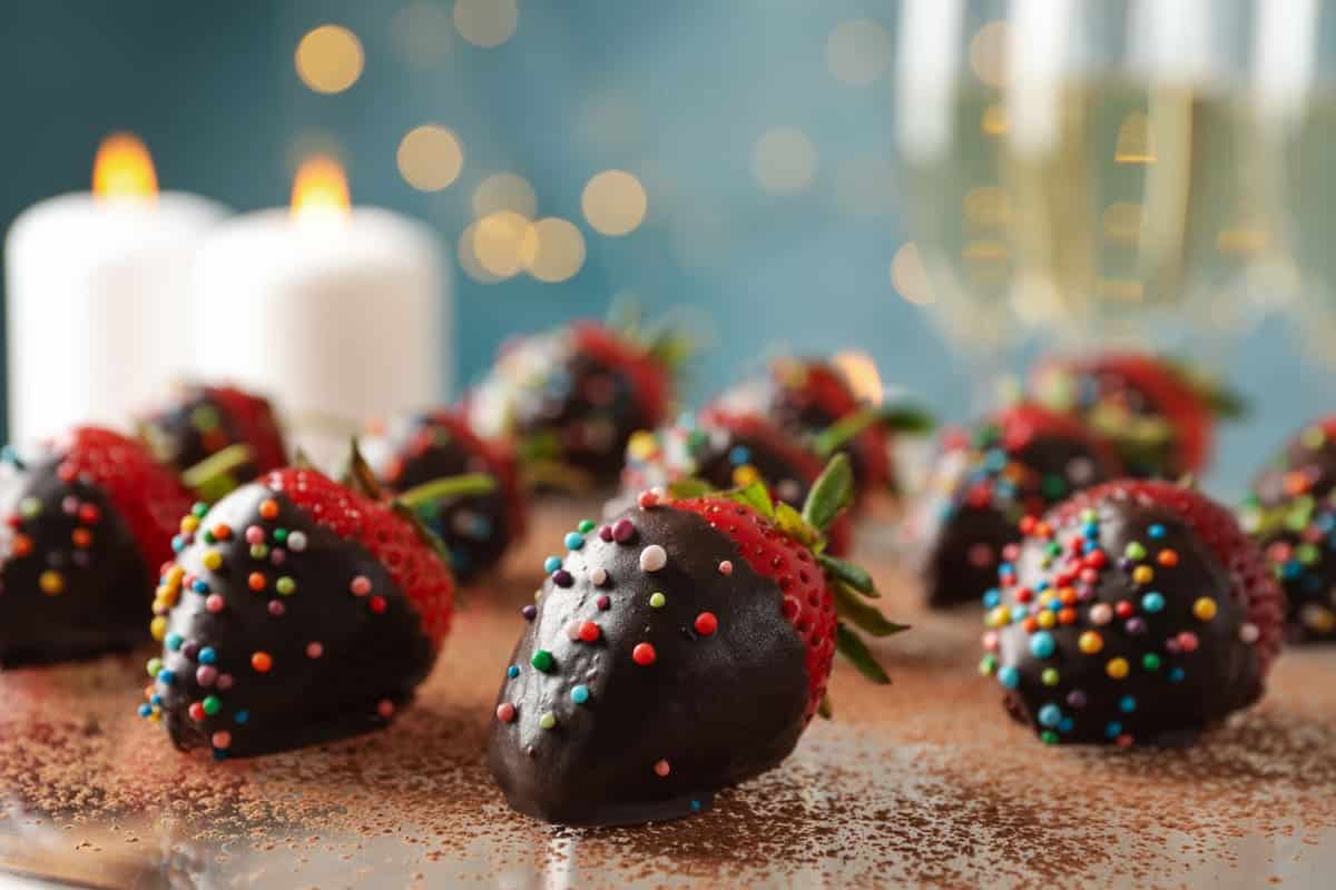 Chocolate-Dipped Strawberries with Festive Sprinkles