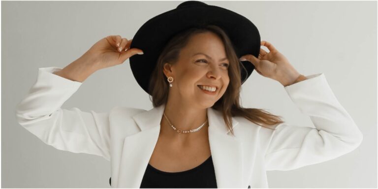 From Monastery to SMM Success: Alena’s Journey of Self-Discovery and Inspiration