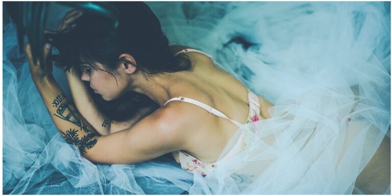 The Psychological Reasons Behind Getting Tattoos: A Psychologist’s Insight