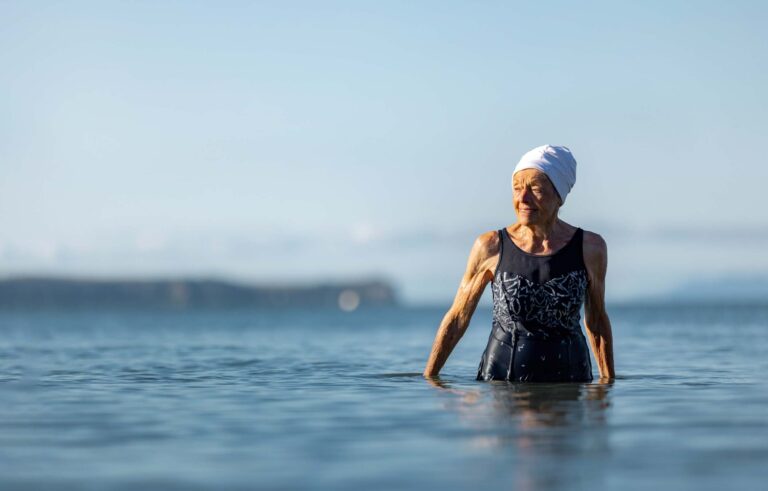 How I move: 91-year-old sea swimmer Bev Evans