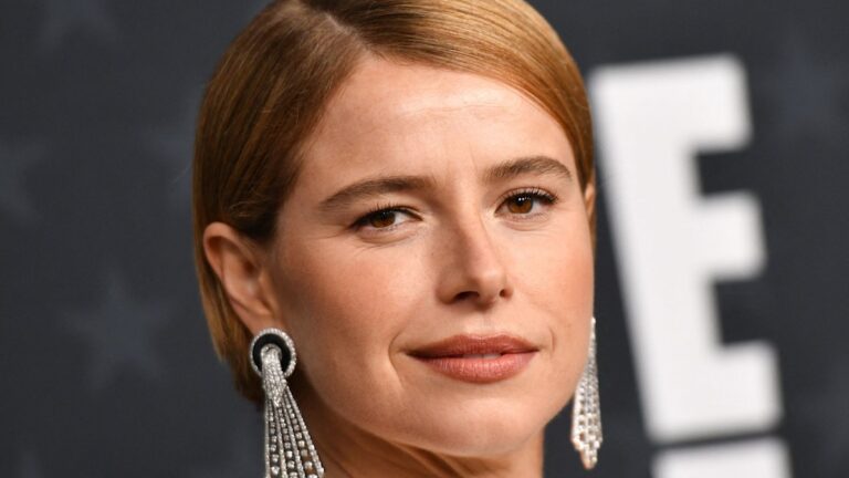 Jessie Buckley: The Ultimate Hair Transformation Queen