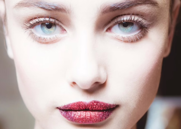 Mastering the Glitter Trend: How to Wear Sparkle Every Day