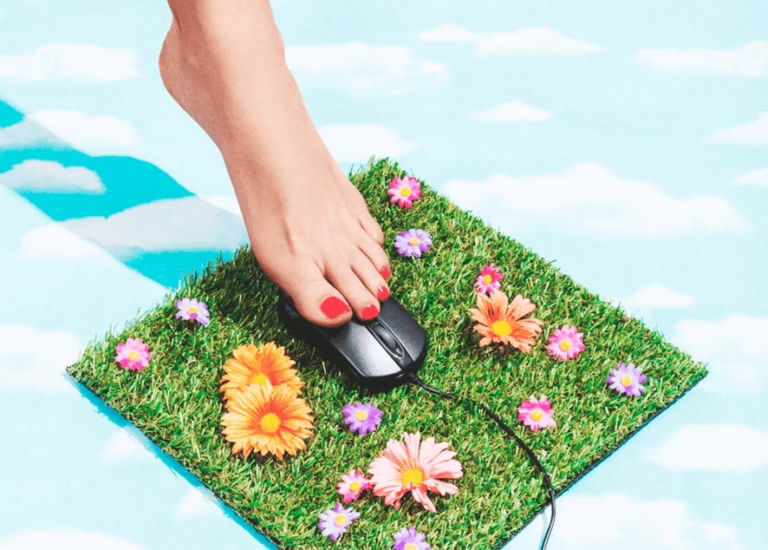 How to Start Your Side Hustle Without Quitting Your Day Job