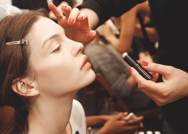 Top 10 Spring Makeup Trends to Revamp Your Beauty Routine