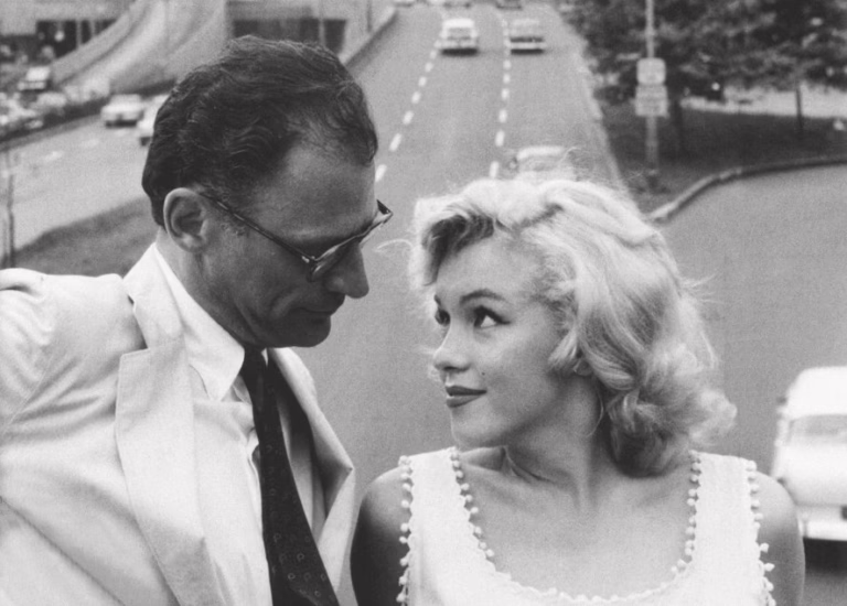 7 Signs You and Your Partner Are Getting Too Comfortable in Your Relationship