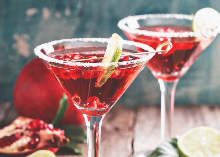 6 Cozy Cocktails to Warm Up Your Cold Weather
