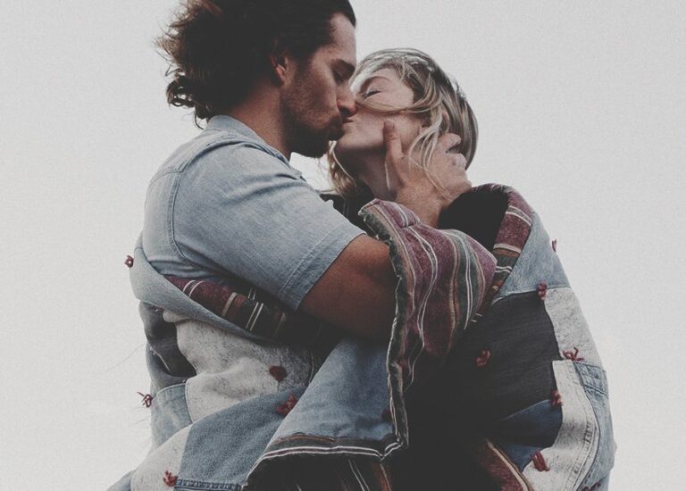 15 Timeless Love Quotes to Ignite Your Romantic Spirit