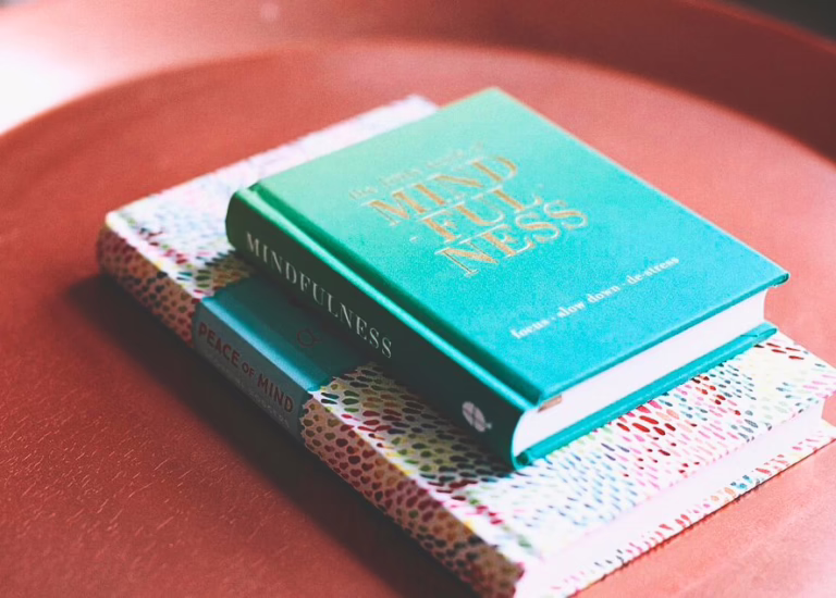 7 Must-Read Books to Master the Art of Winning Arguments