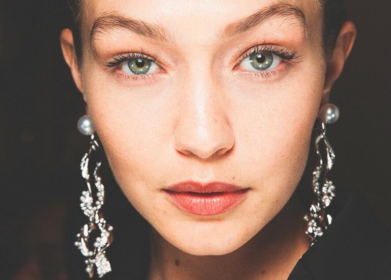 5 Ways to Feel Confident Without Makeup