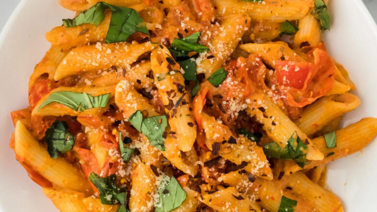 3 Joy Bauer Recipes for Longevity: Fudge Cakes, Creamy Pasta and More