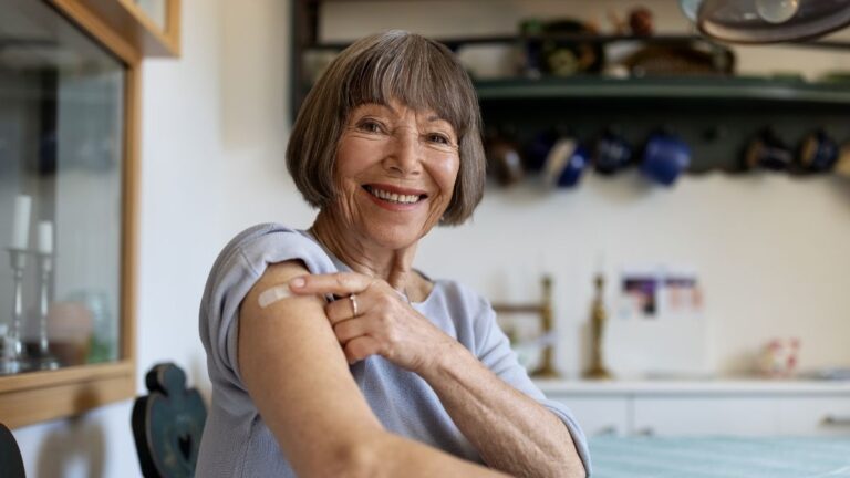 10 Shingles Vaccine Side Effects: Why the Second Dose Feels Different and How to Feel Better Fast