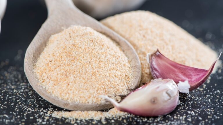 Is Garlic Powder Good for You? Yes—and Here’s How To Make It at Home for Less