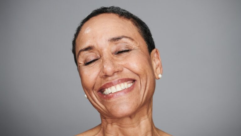 Benefits of Amla Oil for Skin, According to Skin Experts