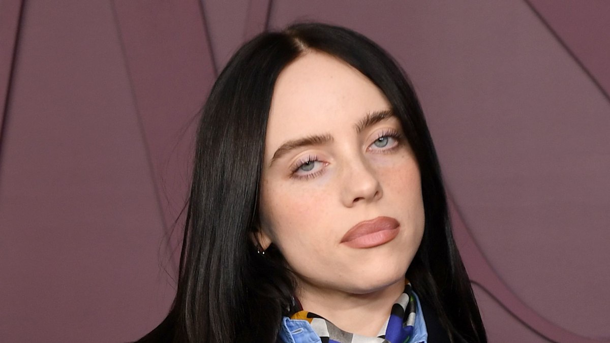 b9e60bde1677 billie eilish wsj