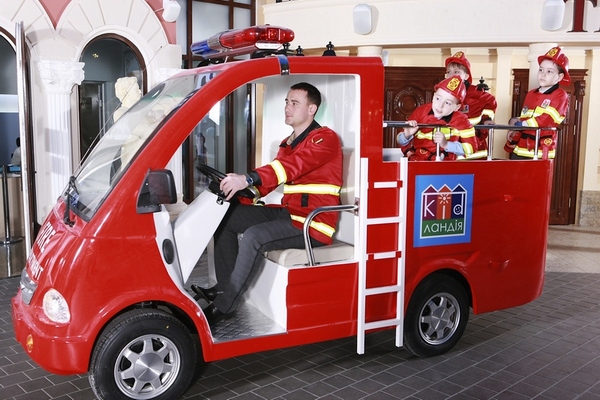 Kidlandia: A Grand Career Park for Kids Opens at Blockbuster Mall