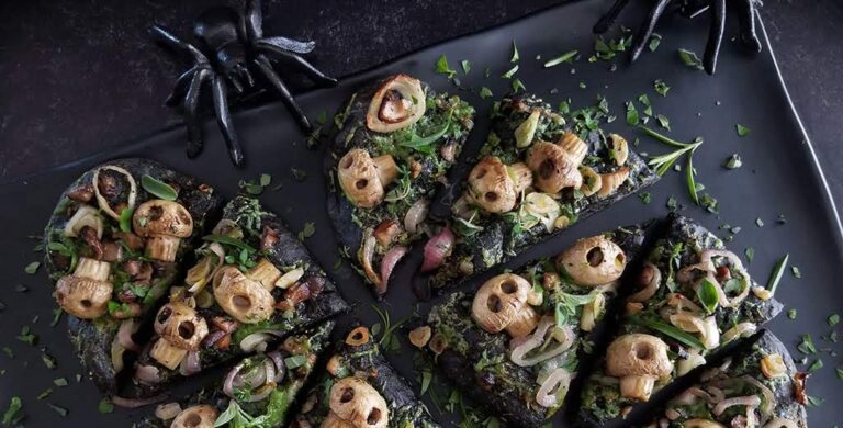 Witch’s Brew and Spooky Apple Treats: 5 Easy Recipes for the Perfect Halloween Party