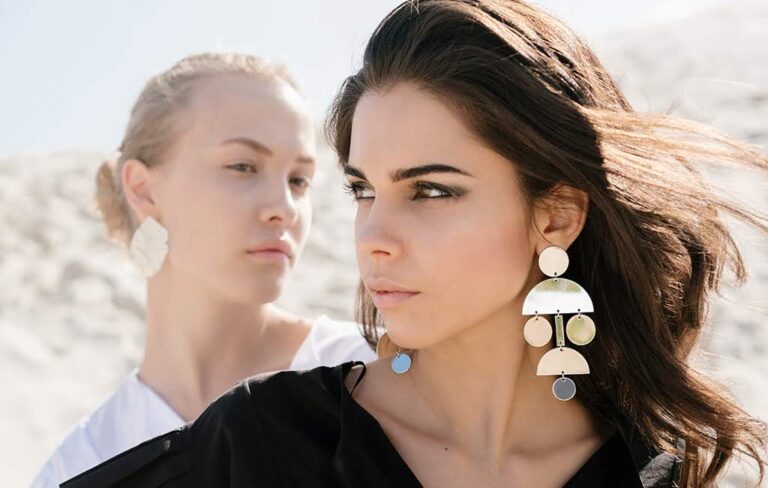 Navigating Jealousy and Envy: A Guide to Overcoming Negative Emotions