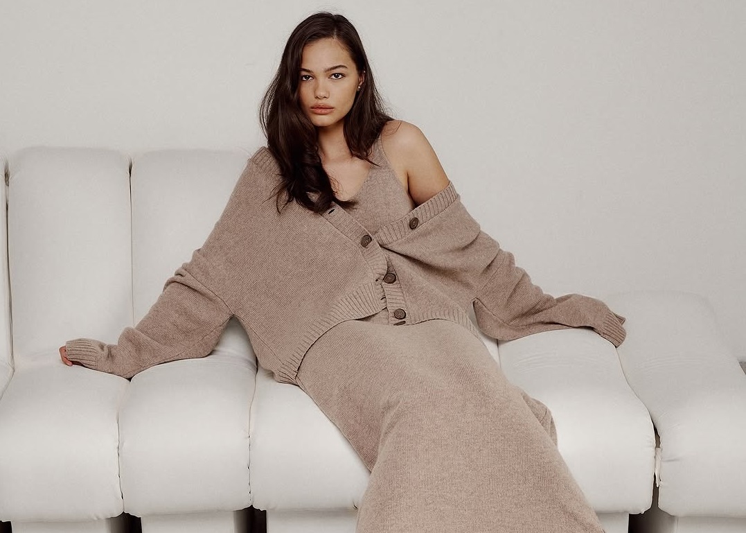 wool suit with dress and cardi odna z ulyublenyh nashyh pozyczij na holodnyj sezon koly hochetsya buty krasyvoyu i zhinochnoyu ale shhob bulo teplo i zat