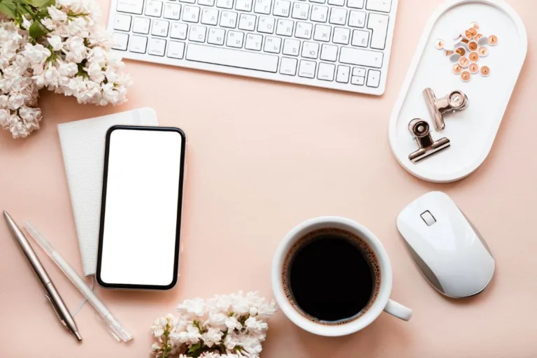 16 Remote Jobs in the Wedding Industry for Passionate Souls