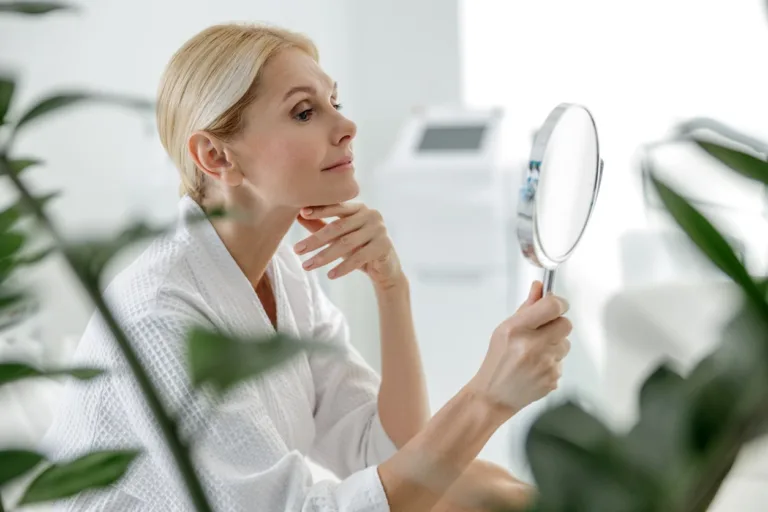 What’s The Best Skincare Routine for Aging Skin?