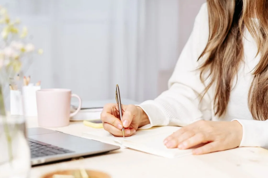 How to Get a Job Without Experience 7 Clever Tips1