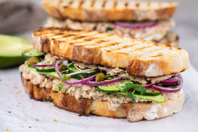 Mediterranean Power Sandwich: Your New Favorite Protein-Packed Lunch