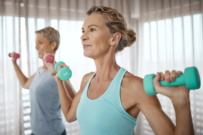 A Fitness Expert’s Guide To The Best 12-Week Fitness Plan for Prime Women