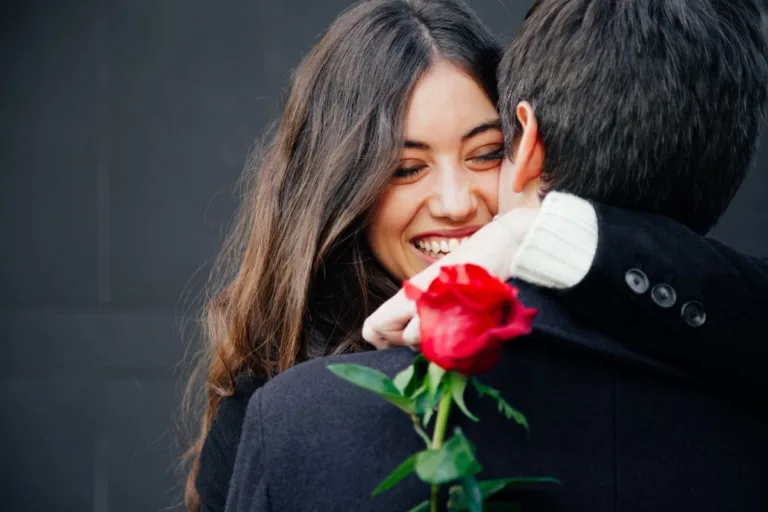 Valentine’s Day Magic: Stunning Outfits & Romantic Date Ideas to Wow Your Partner