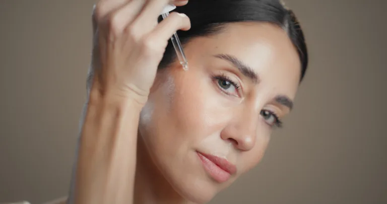 Azelaic Acid: The Secret Weapon for Youthful, Glowing Skin