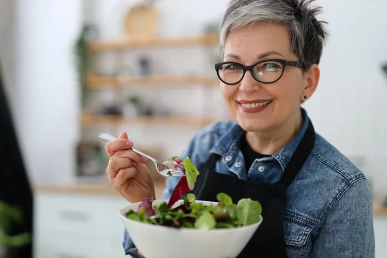 10 Anti-Aging Superfoods to Keep You Looking & Feeling Younger